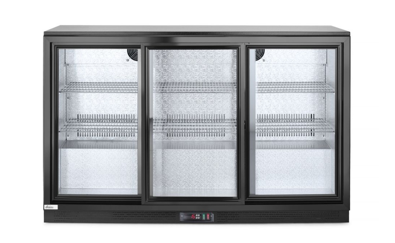 Arrière de bar avec trois portes coulissantes