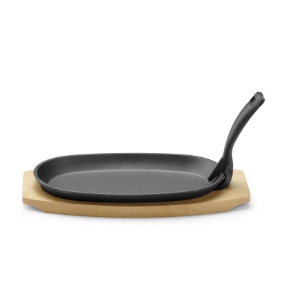 Plat en fonte avec dessous en bois et poignée avec pince