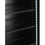 Armoire réfrigérée avec caisson lumineux