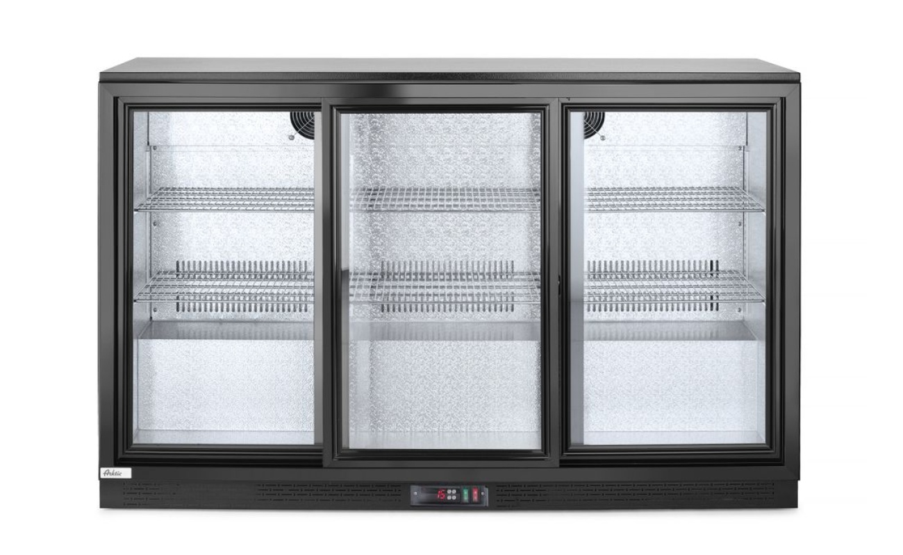 Arrière de bar avec trois portes coulissantes