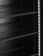 Armoire réfrigérée avec caisson lumineux