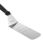 Spatule flexible perforée