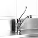 Robinet d'évier avec levier long